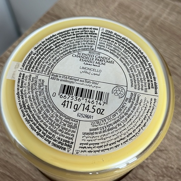 Bath & Body Works Limoncello Scented Candle - Picture 6 of 6